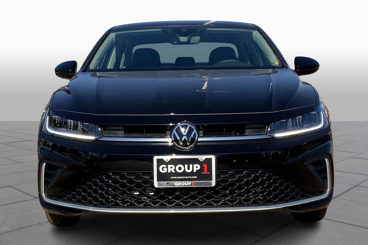 New 2026 Deep Black Pearl Volkswagen SE image 3
