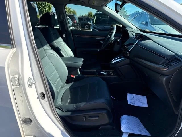 Certified Used 2022 Platinum White Pearl Honda Touring image 9