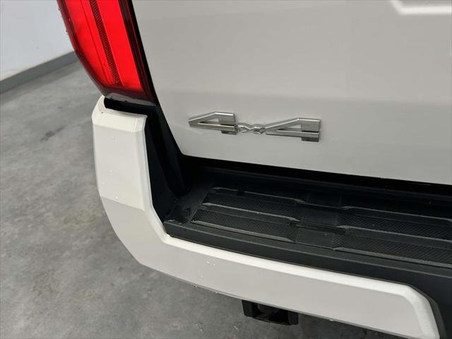 Certified Used 2025 ICE CAP Toyota  image 12