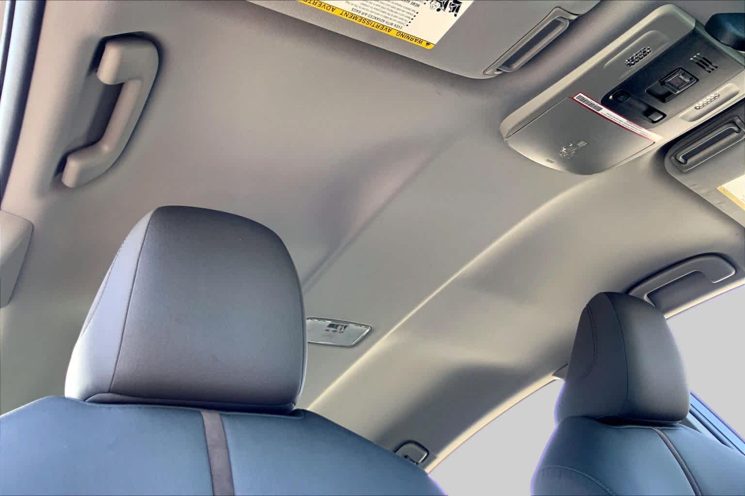 Used 2019 Brownstone Toyota LE image 14