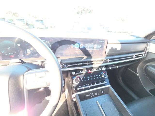 Used 2024 Rockwood Green Hyundai Limited image 1