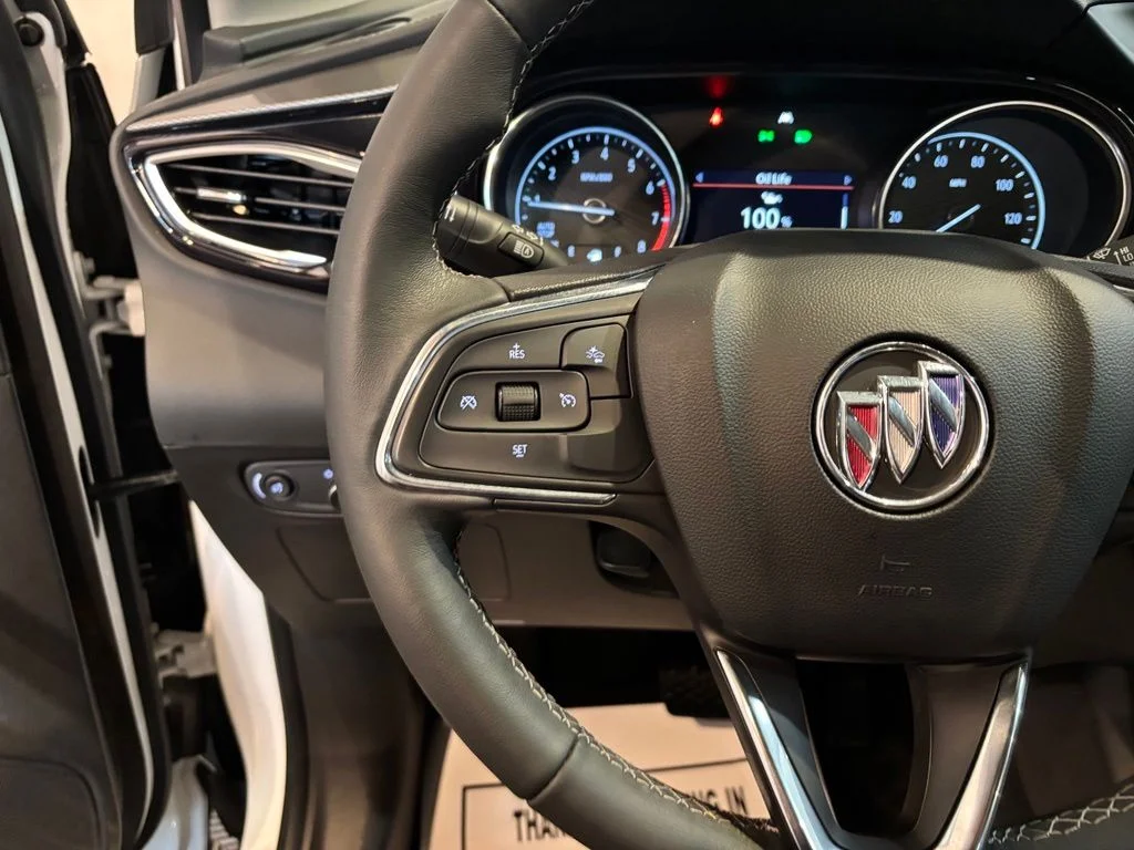 Used 2023 Summit White Buick Preferred image 12