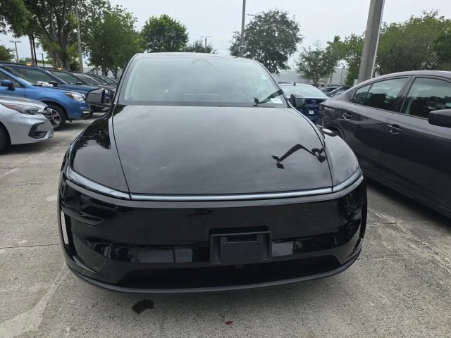 Used 2026 Tesla Model Y Premium with VIN 7SAYGDEDXTF385612 for sale in Pembroke Pines, FL