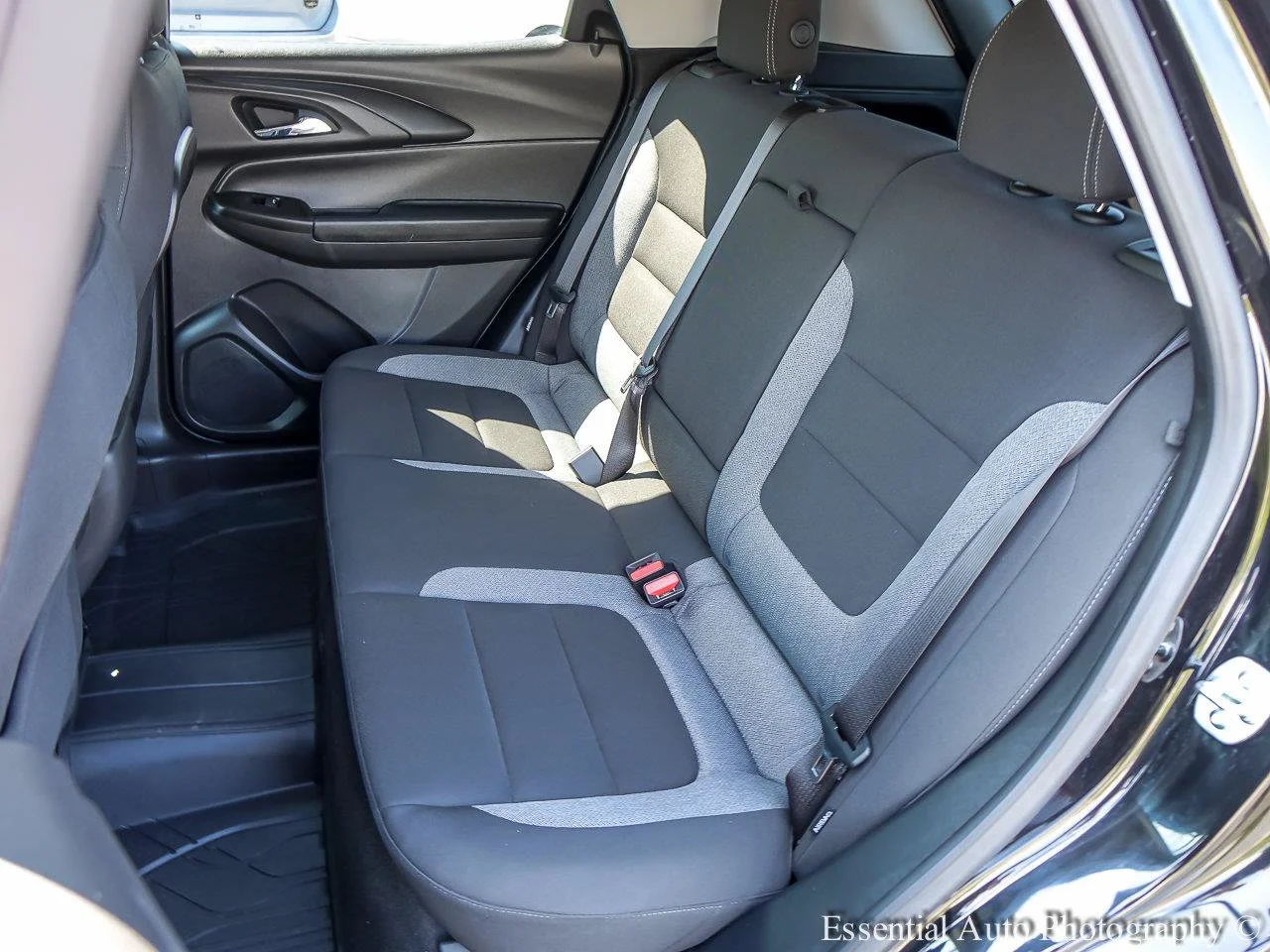 Used 2024 Mosaic Black Metallic Chevrolet LT image 9