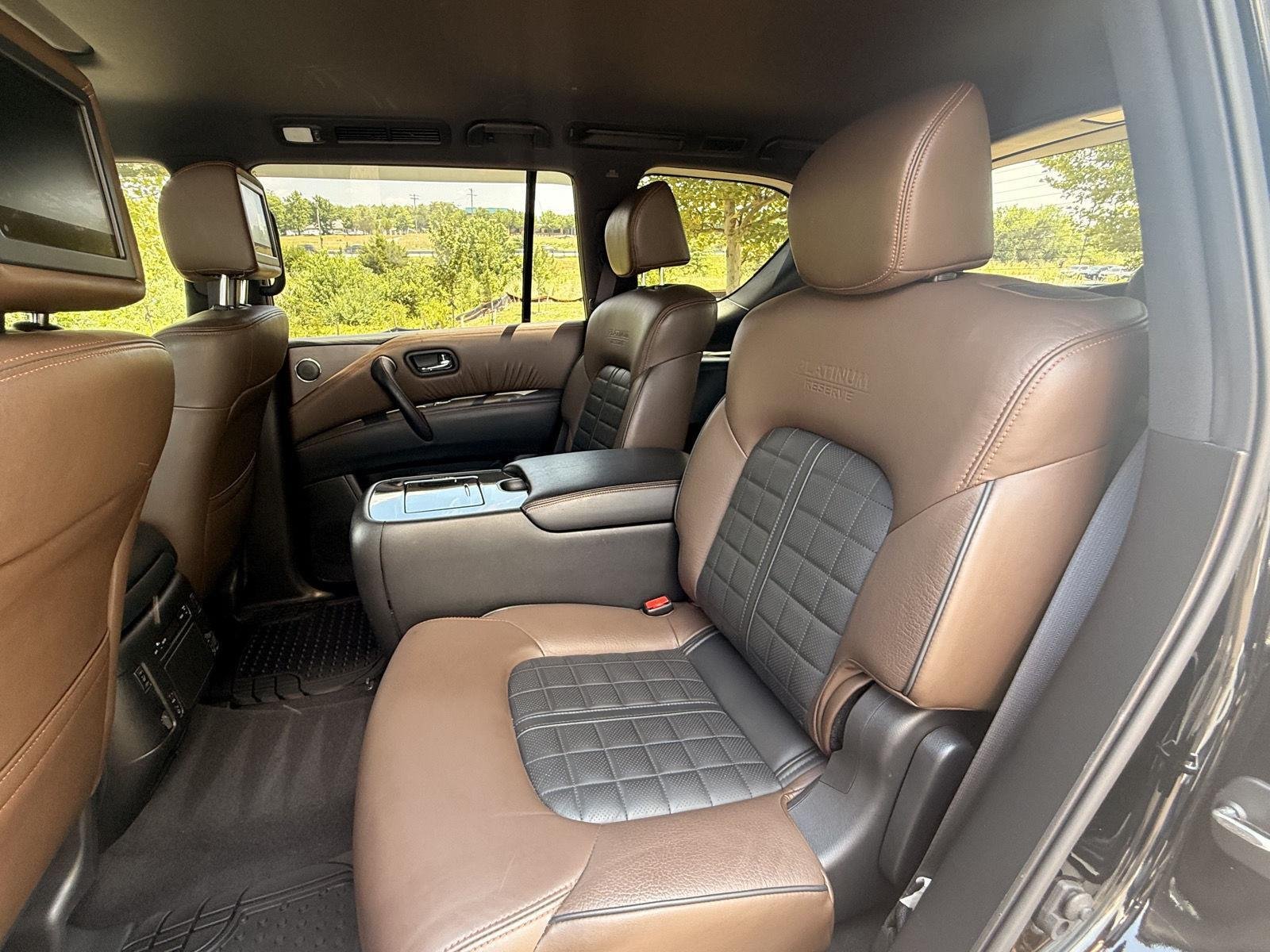 Used 2018 Super Black Nissan Platinum image 19