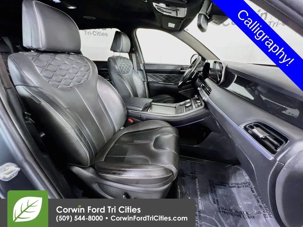 Used 2022 Silver Hyundai Calligraphy image 19