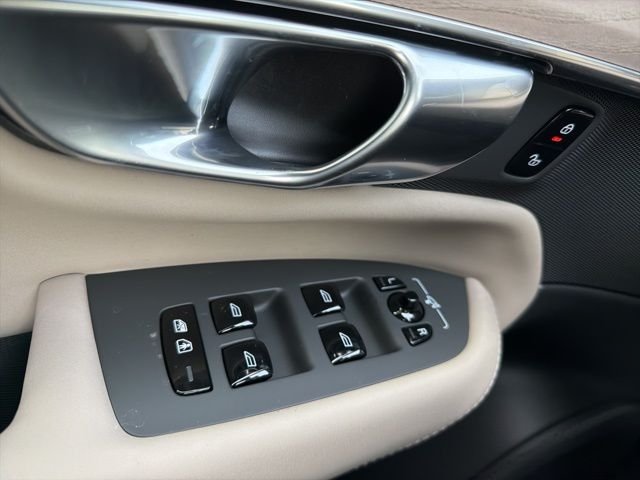 2026 Volvo XC90 Plus - Photo 22