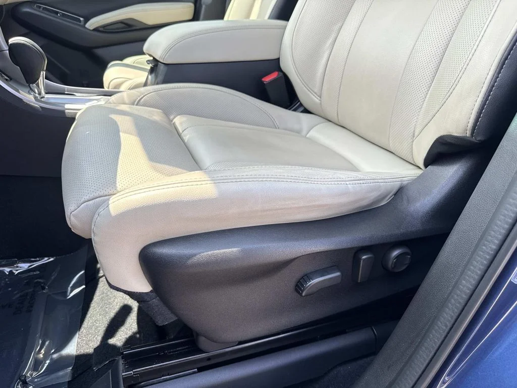 Used 2019 Blue Subaru Limited image 22