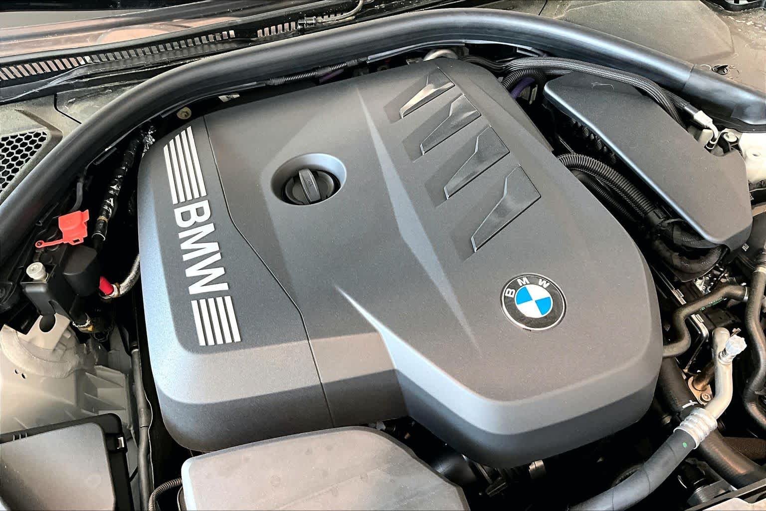 New 2026 Alpine White BMW 330i NA image 17