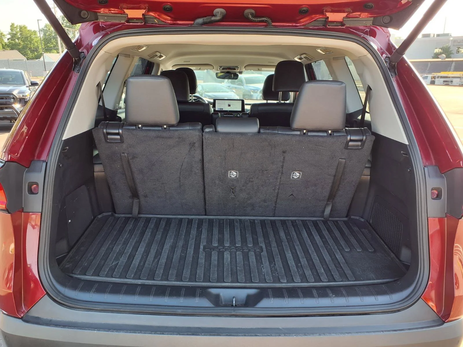 Certified Used 2024 Pearl Toyota Limited image 25