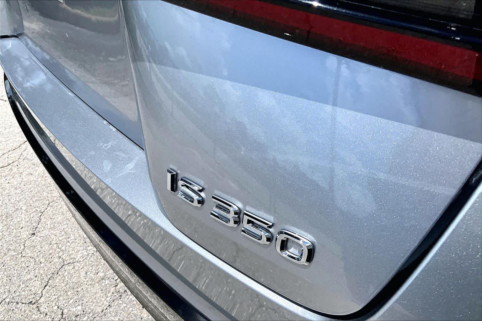 Used 2025 Iridium Lexus F SPORT Design image 10