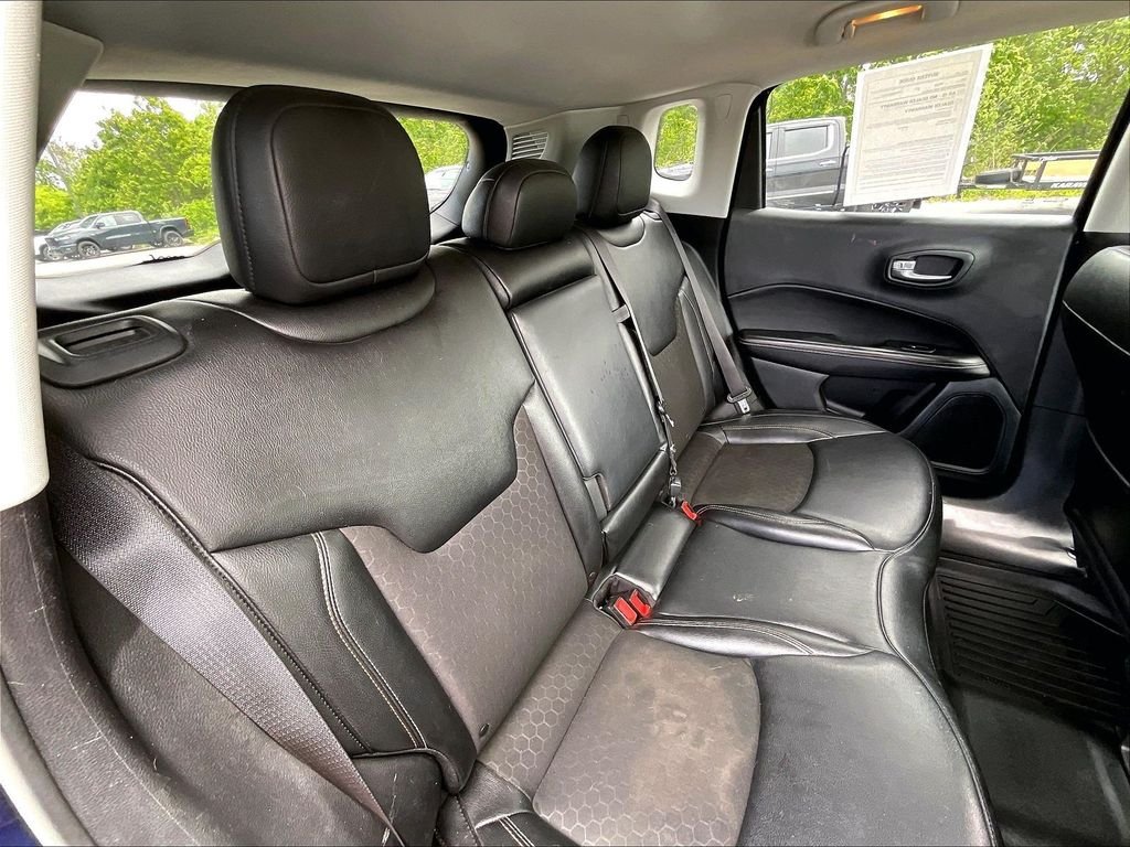 Used 2021 Jazz Blue Pearlcoat Jeep Latitude image 15