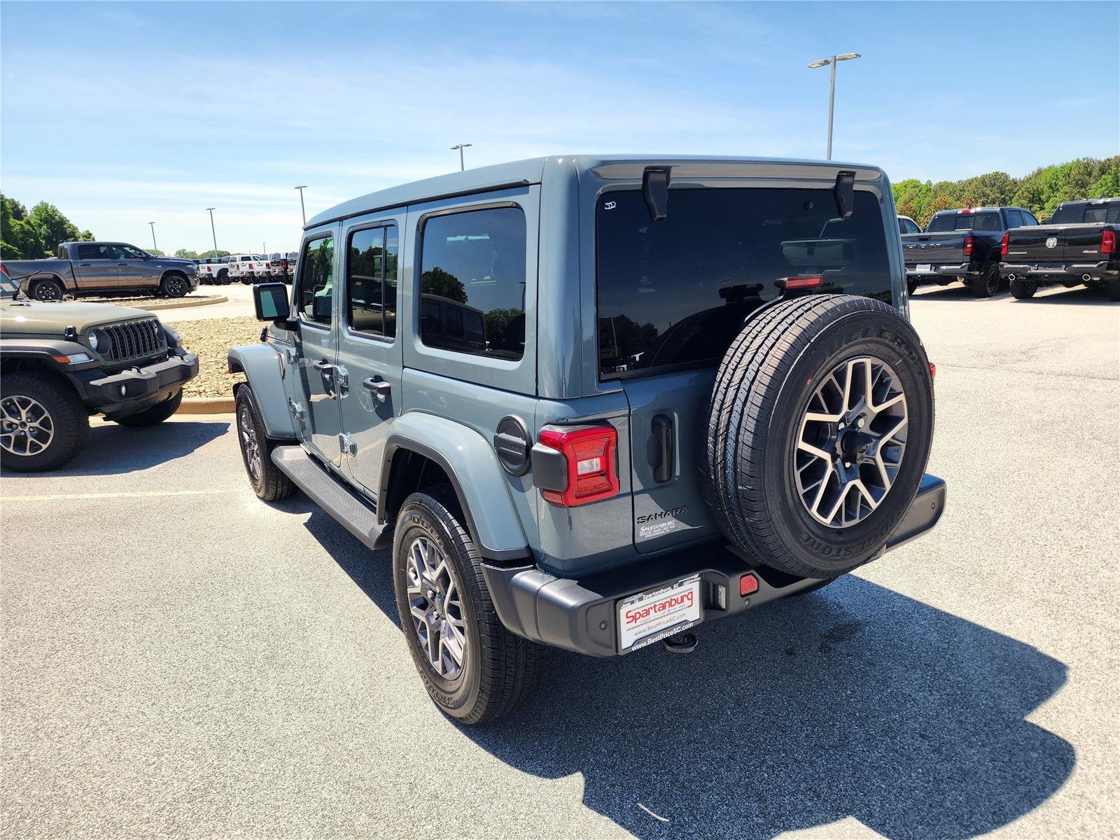 New 2026 Anvil Clear-Coat Exterior Paint Jeep Sahara image 4