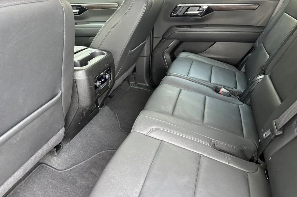2025 Chevrolet Tahoe LT - Photo 12