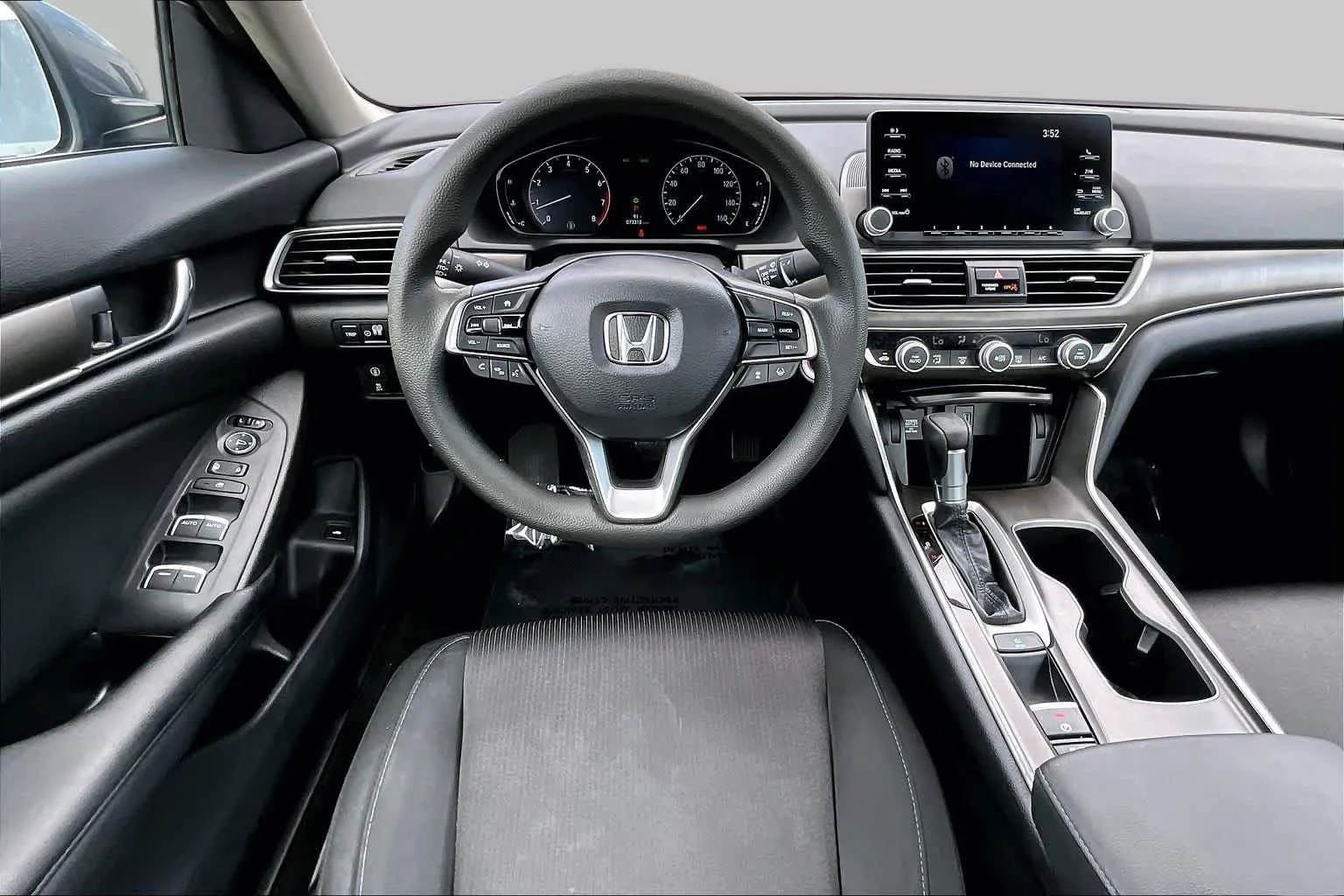 Used 2019 Modern Steel Metallic Honda LX 1.5T image 6