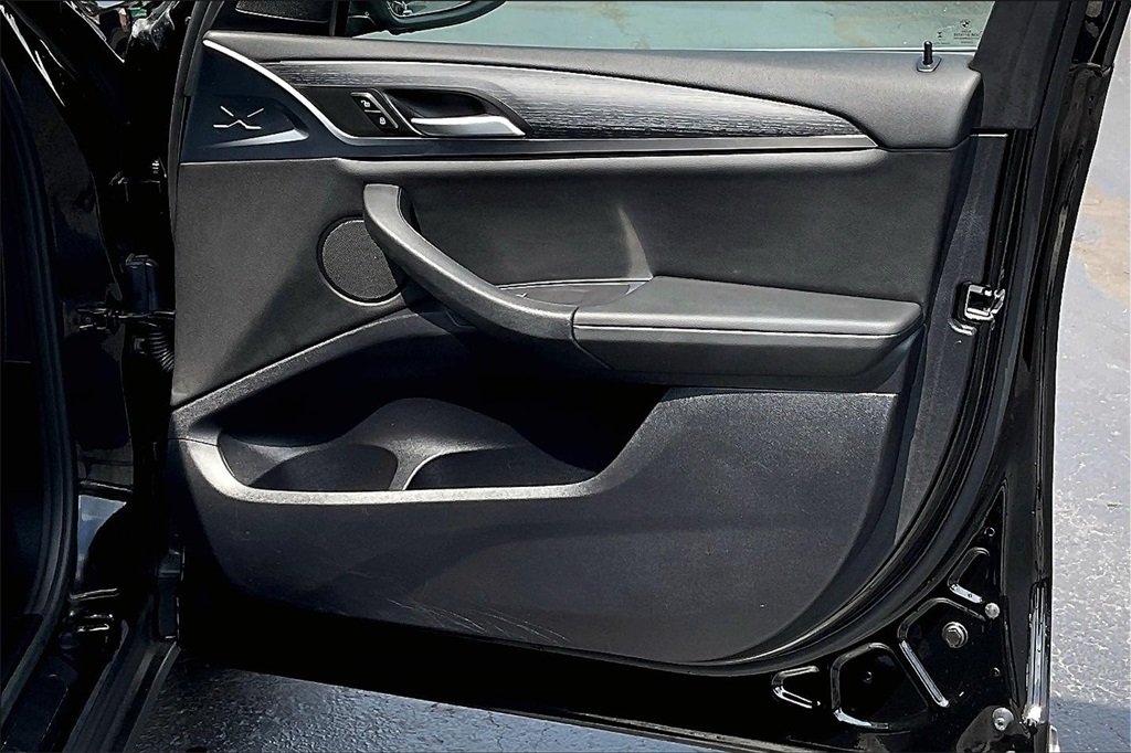 2023 BMW X3 - Image 23