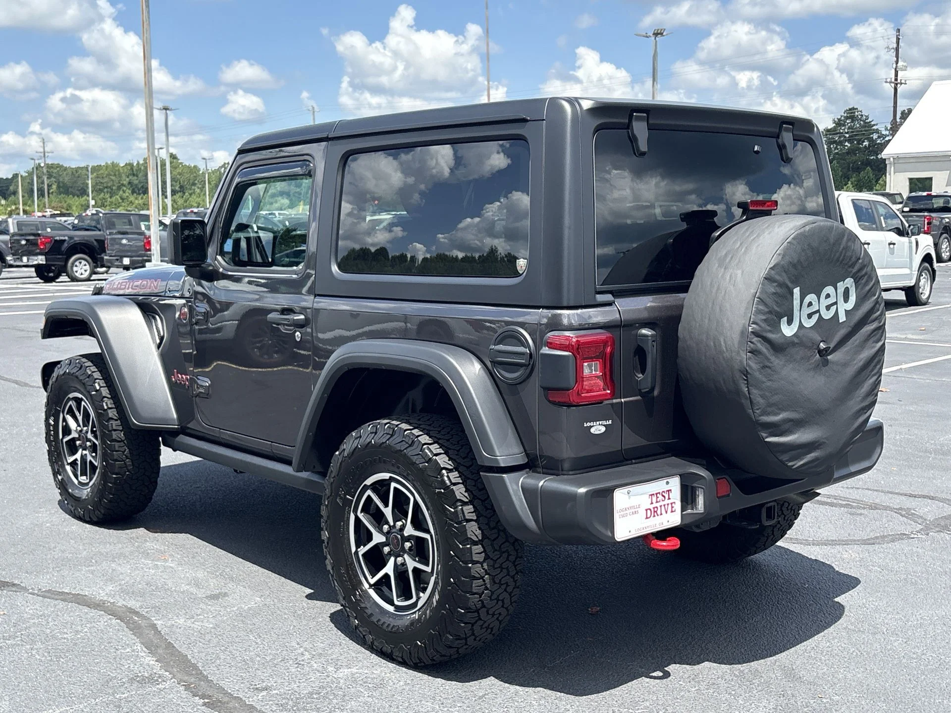Certified Used 2024 Granite Crystal Clearcoat Metallic Jeep Rubicon image 19