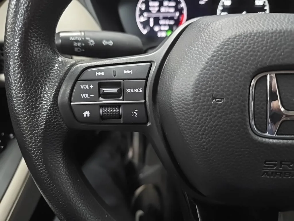 Used 2023 Gold Honda LX image 19