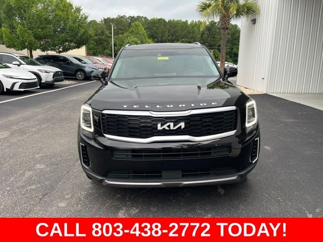 Used 2022 Black Kia S image 37