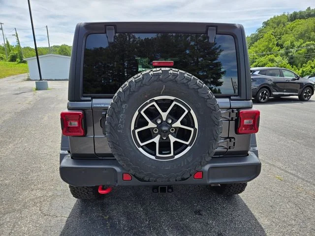 Used 2025 Gray Jeep Rubicon image 7