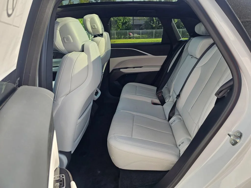 2026 Cadillac LYRIQ Luxury - Photo 16