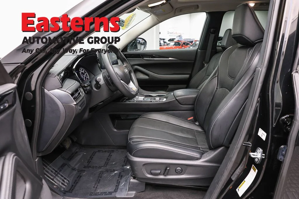 Used 2023 Black INFINITI PURE image 14