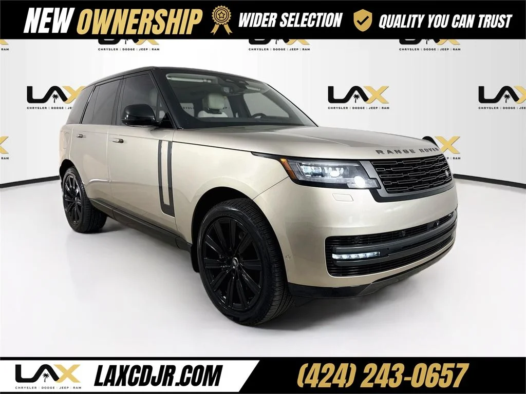 Used 2025 Gold Land Rover SE image 1