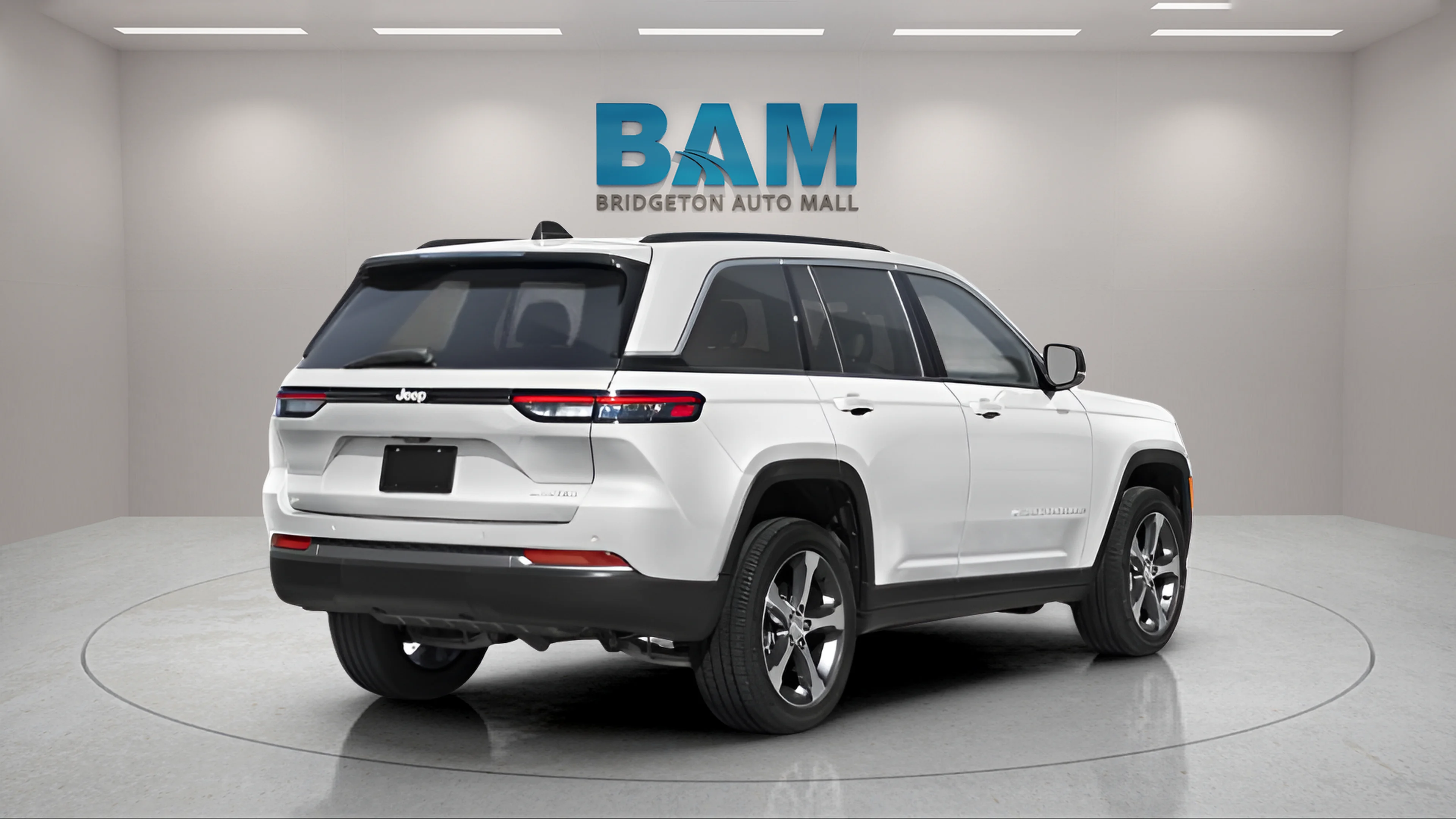 New 2027 Bright White Clear-Coat Paint Jeep Limited image 1