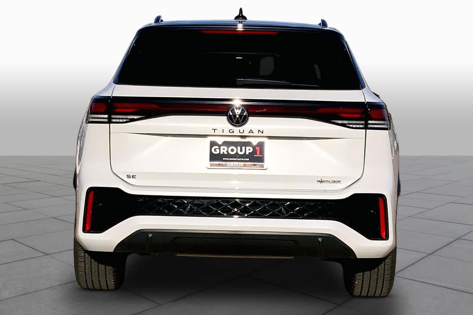 New 2026 Opal White Pearl Volkswagen SE R-Line Black image 4