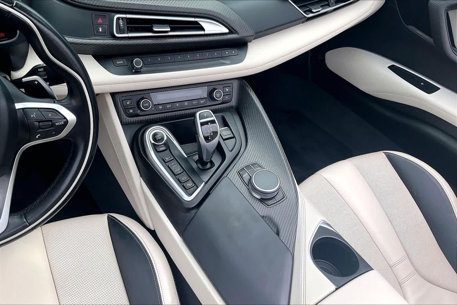 Used 2019 Crystal White Pearl Metallic w/Frozen Gray Accent BMW  image 15