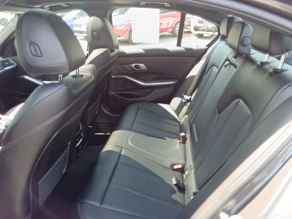 Used 2022 Mineral Grey Metallic BMW 330i xDrive image 24