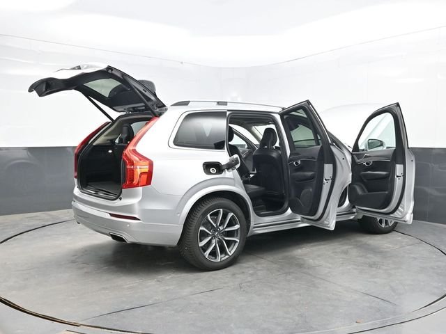 Used 2018 Silver Volvo T6 Momentum image 58