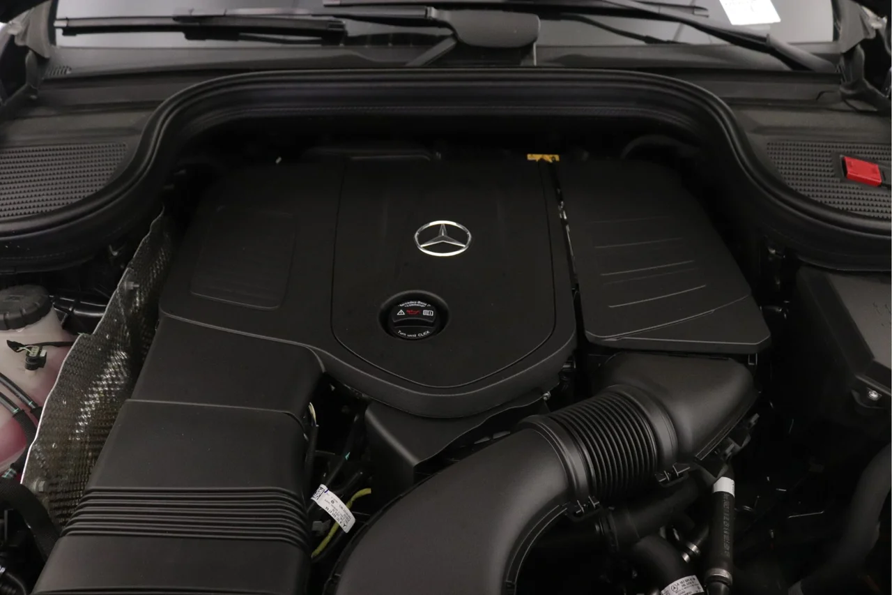 New 2026  Mercedes-Benz 350 4MATIC® image 9