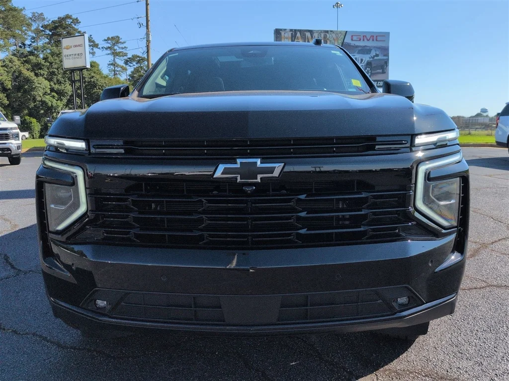 Used 2025 Black Chevrolet RST image 32