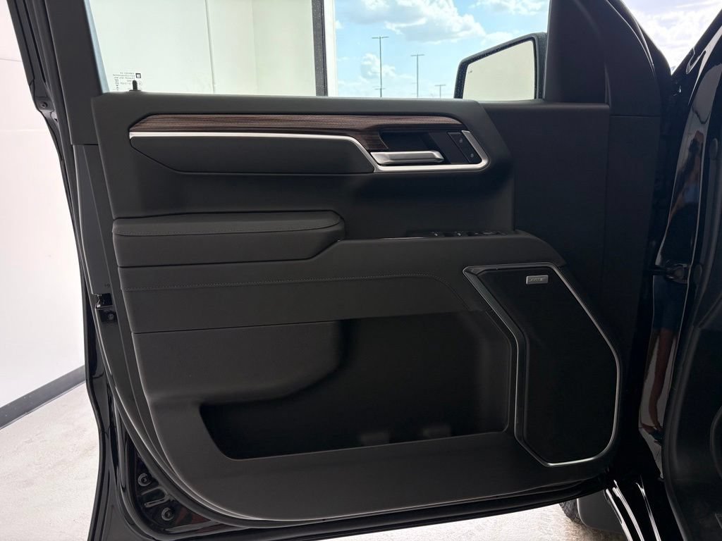 New 2026 Black Chevrolet RST image 27