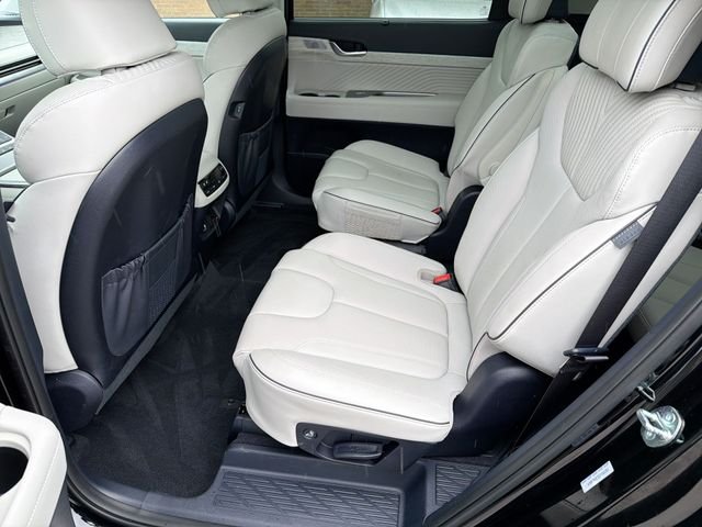 Used 2025 Black Hyundai Calligraphy image 27