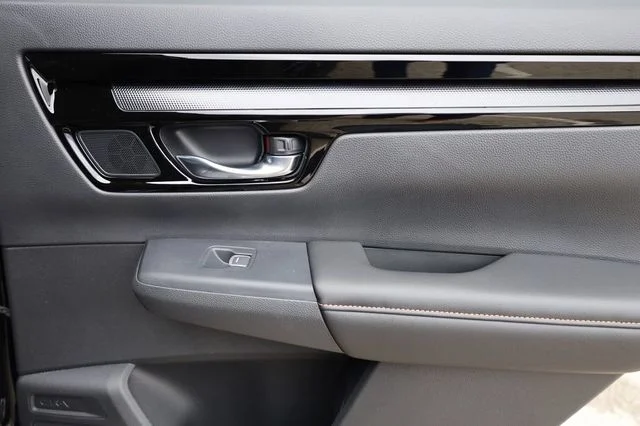 New 2026 Platinum White Pearl Honda Sport Touring image 22
