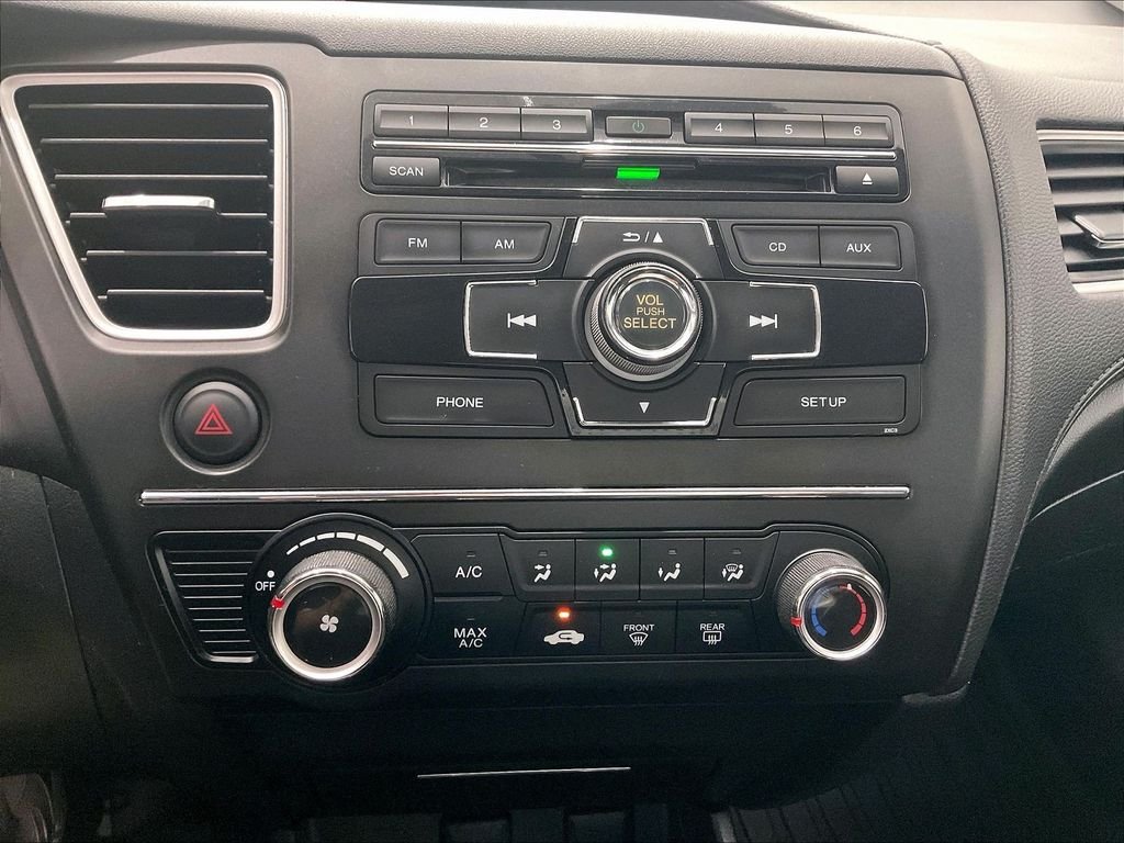 Used 2014 Silver / Black Honda LX image 25