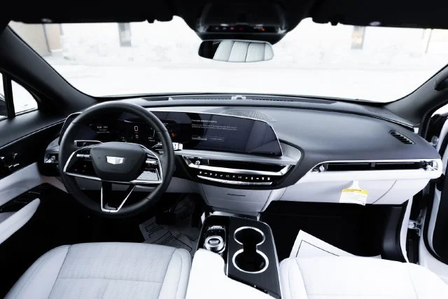 New 2025 Crystal White Tricoat Cadillac Luxury 1 image 22