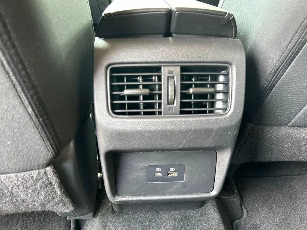 Used 2023 White Nissan SV image 27