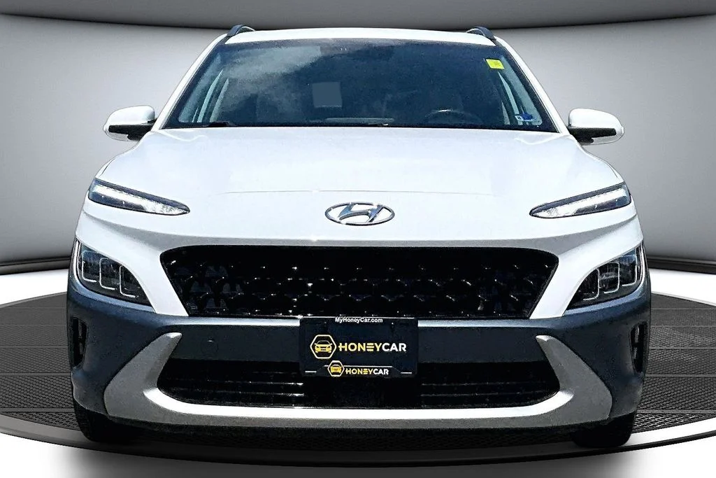 Certified Used 2023 White Hyundai Limited image 2
