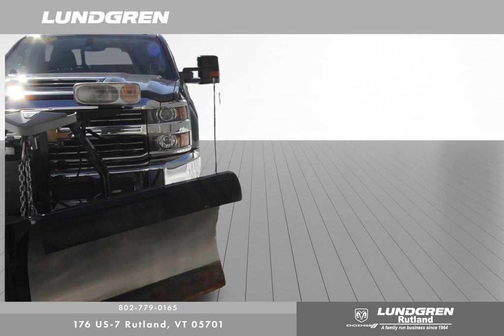 Used 2018 Gray Chevrolet Work Truck image 48
