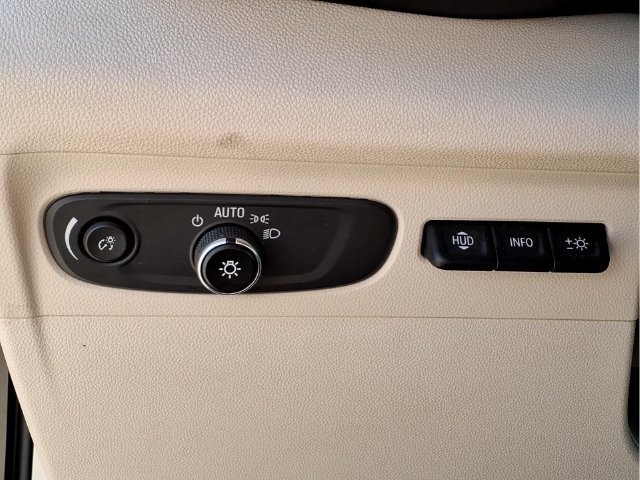 Used 2022 EBONY TWILIGHT METALLIC Buick Avenir image 15