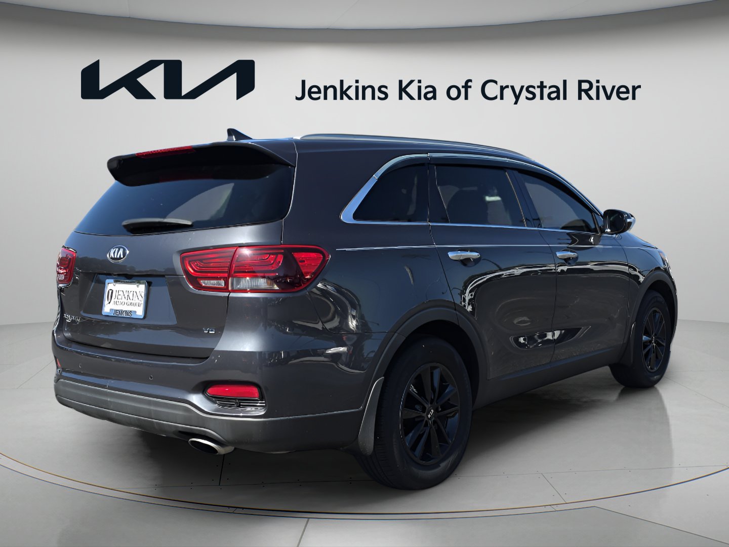 Used 2019 Platinum Graphite Kia LX V6 image 5