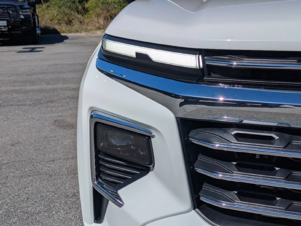 Used 2026 White Chevrolet LT image 10