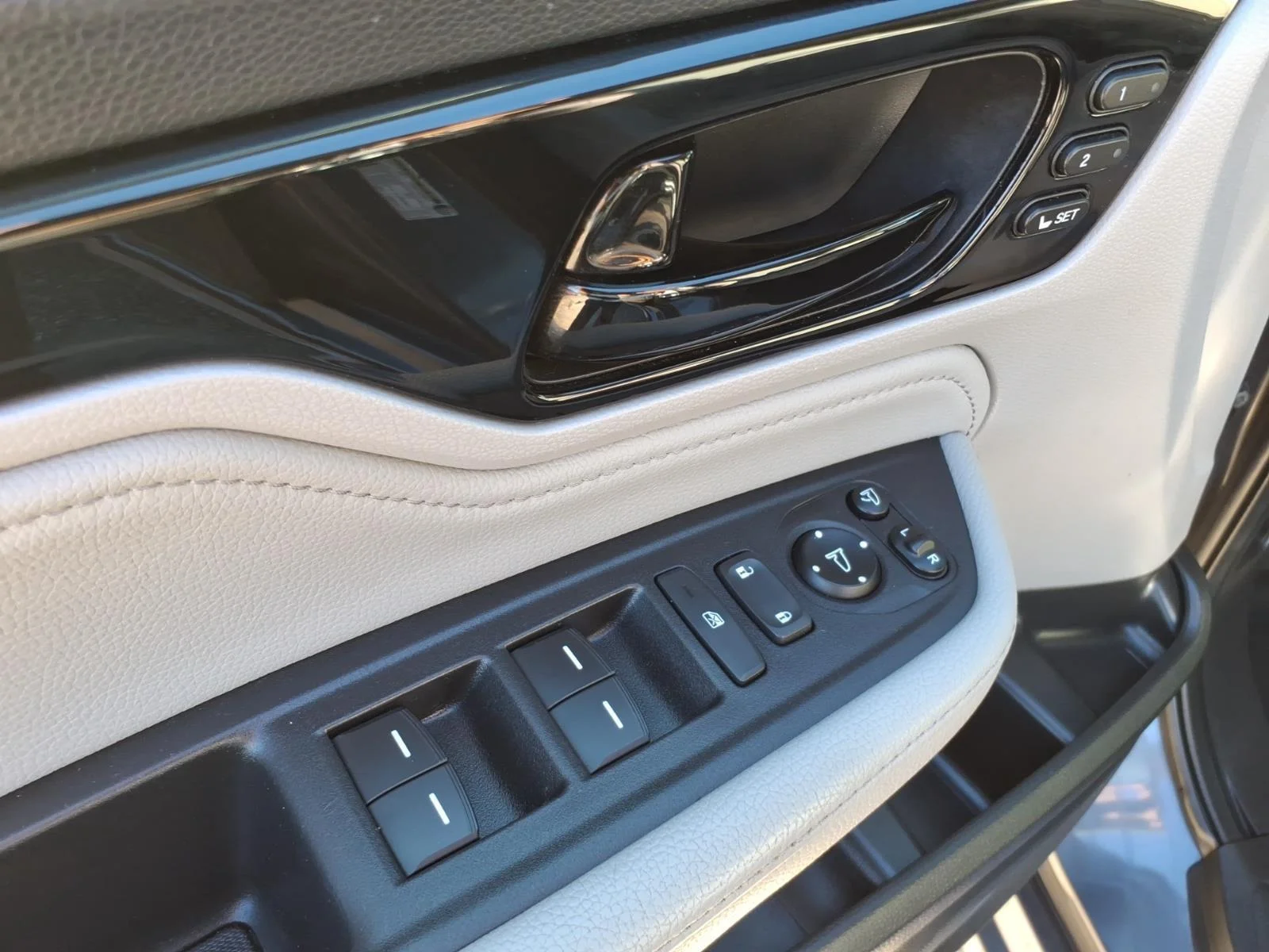 Used 2019 Modern Steel Metallic Honda Elite image 11
