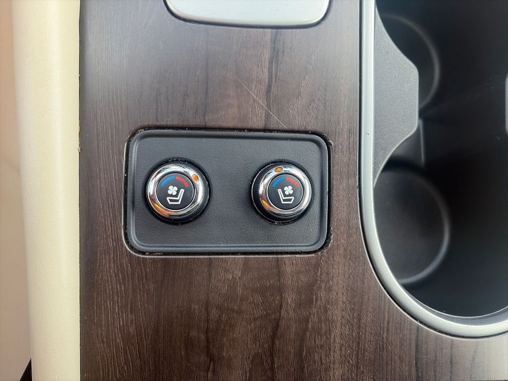 Used 2020 Cayenne Red Metallic Nissan Platinum image 35