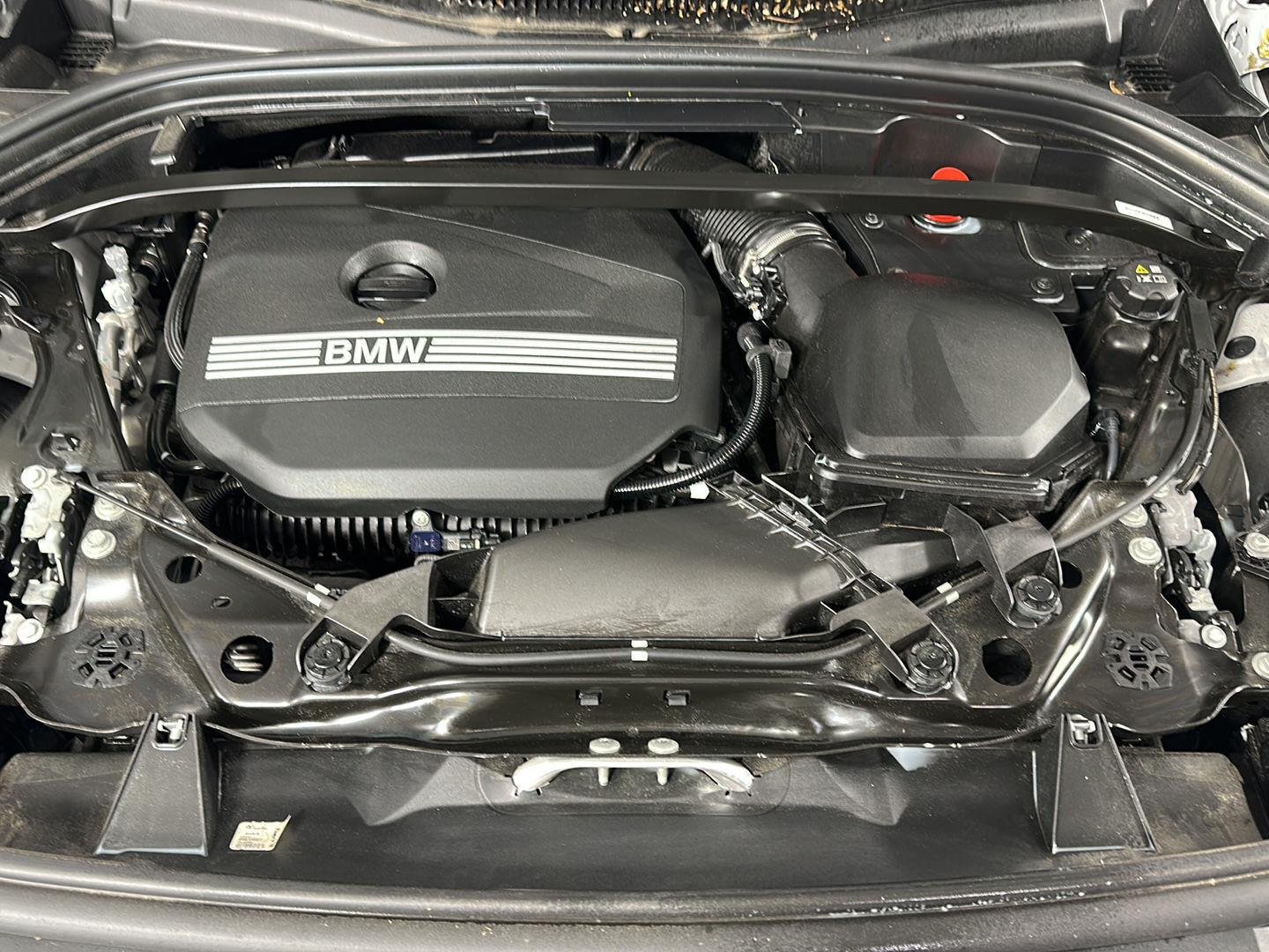 New 2026 Mineral White Metallic BMW xDrive28i image 6