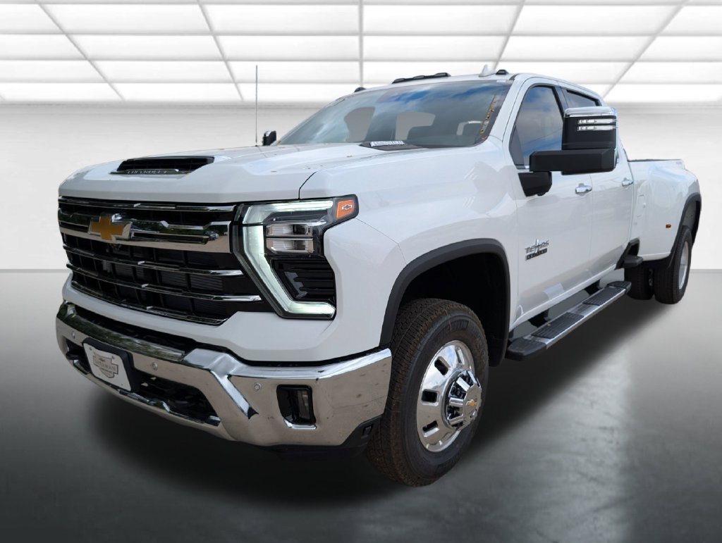 2026 Chevrolet Silverado 3500 HD LTZ - Photo 32