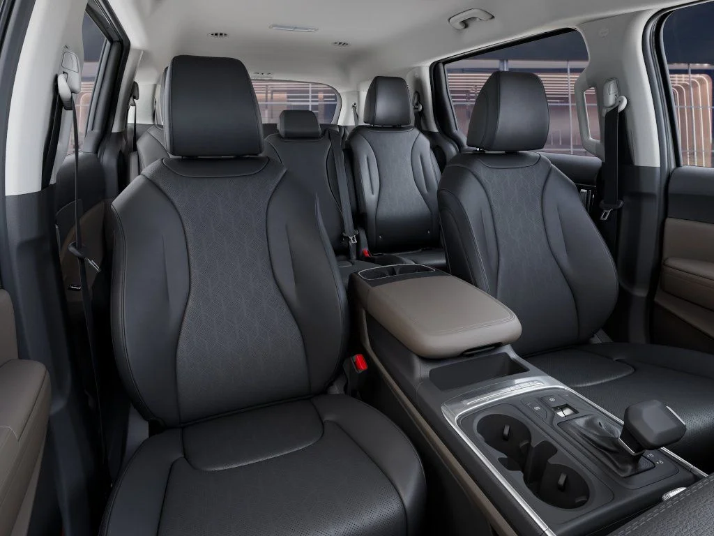 New 2027 White Kia LXS image 15